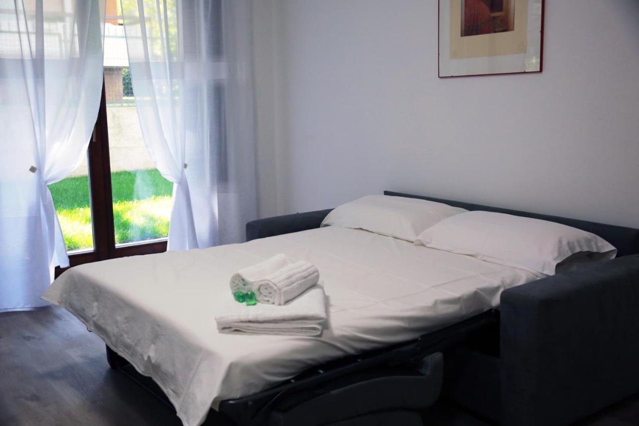 Holiday Residence With Private Garden 外观 照片